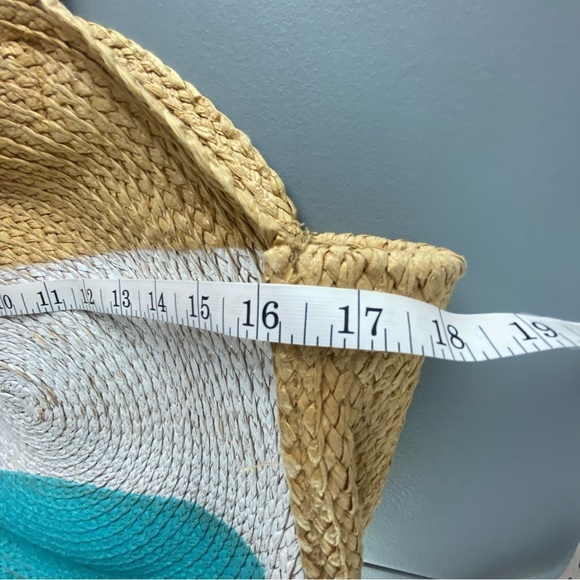 Circle straw rattan weaved bag beach tote white turquoise color striped handles - Picture 11 of 13